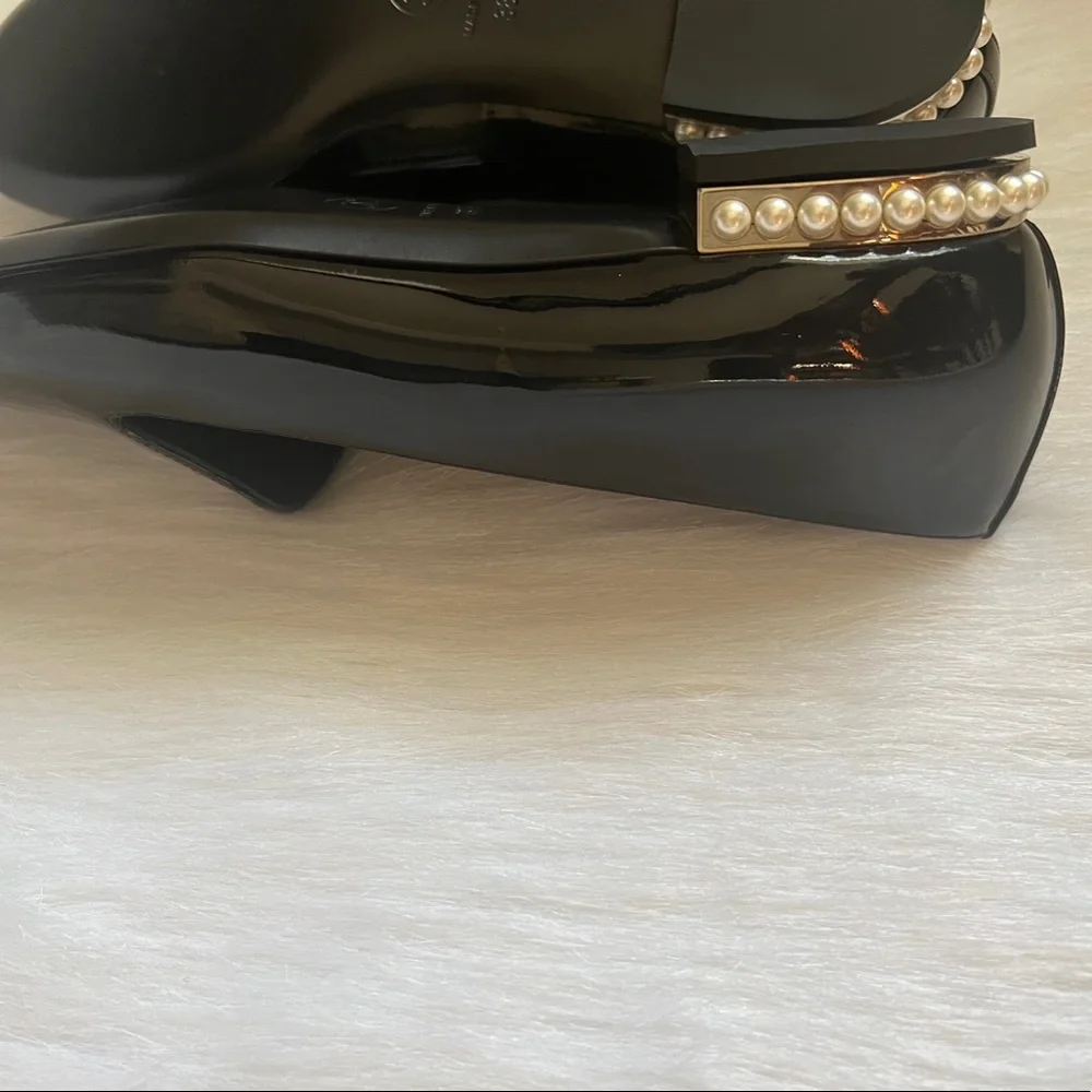 🔥CHANEL Patent Loafers